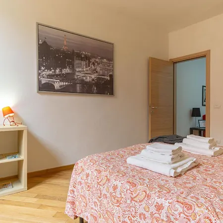 Apartamento Center - Free Wifi & Ac - 10min Tower - Dimora Del Mercante