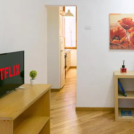 Apartamento Center - Free Wifi & Ac - 10min Tower - Dimora Del Mercante *