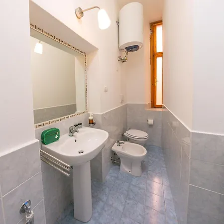 Center - Free Wifi & Ac - 10min Tower - Dimora Del Mercante *